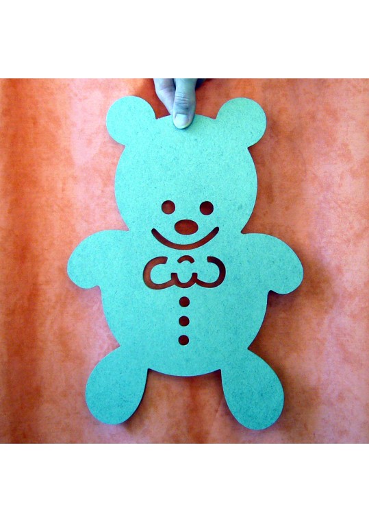 αρκουδάκι κομμένο σε ξύλο