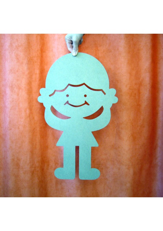 κοριτσακι κομμένο σε ξύλο